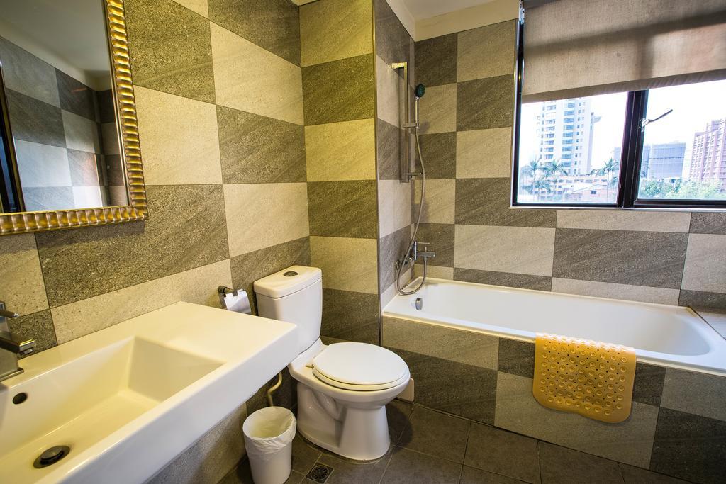 Luckynews Classic Hotel Таоюань Экстерьер фото